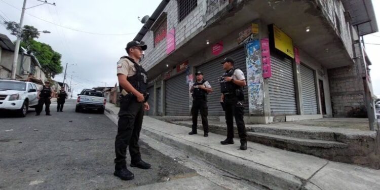 Extorsionadores atacaron por tercera ocasión una tienda y le dispararon al propietario