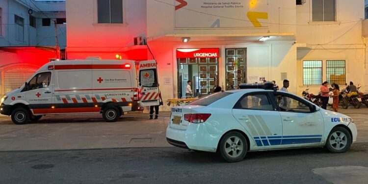 En una riña callejera dos sujetos se atacaron con cuchillos