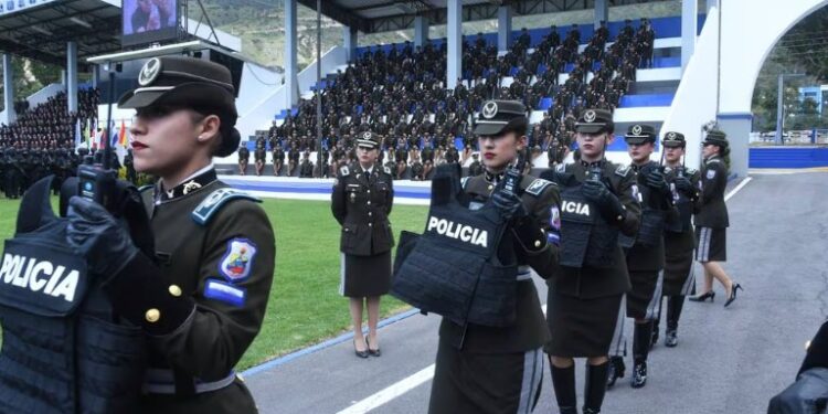 Gobierno entregó 21.787 chalecos antibalas a la Policía Nacional