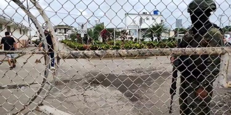 Lo llevaron al hospital luego que recibió disparos