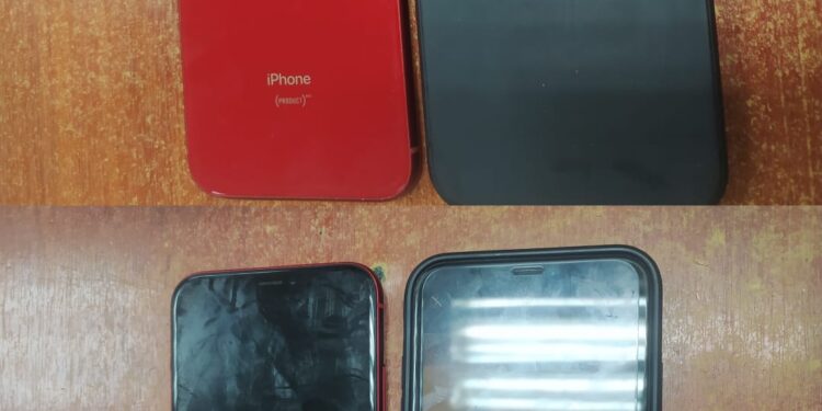 Luego de robar celulares un menor de edad fue capturado y castigado por perjudicados