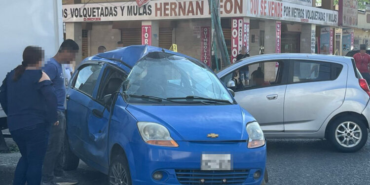 Un herido en un accidente que involucró tres vehículos