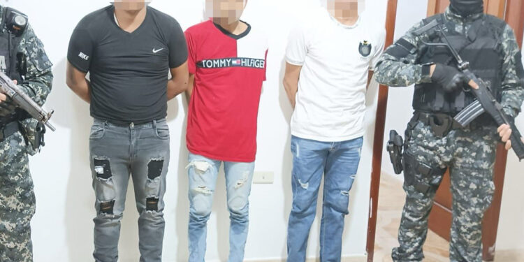 Tres detenidos por el asesinato de joven que recibió al menos nueve disparos