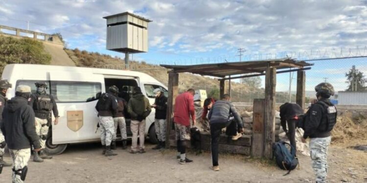 319 migrantes ecuatorianos entre los auxiliados por autoridades mexicanas