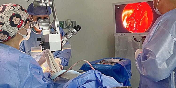 Hospital Teófilo Dávila realiza más de 500 Cirugías Oftalmológicas anuales
