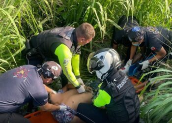 Motociclista herido tras ser impactado por un tráiler