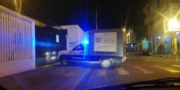 Adulto mayor de 86 años murió por heridas sufridas al caer cuando bajaba de un bus