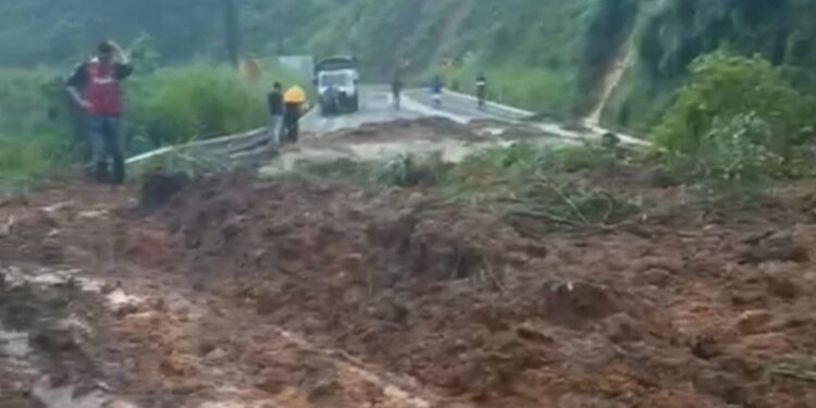 Derrumbe en el sector de Tinajas