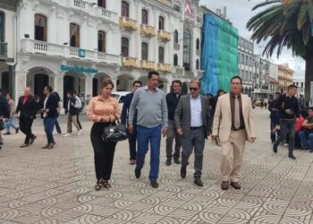Alcaldes de Loja amenazan con paralización y plantón en Quito