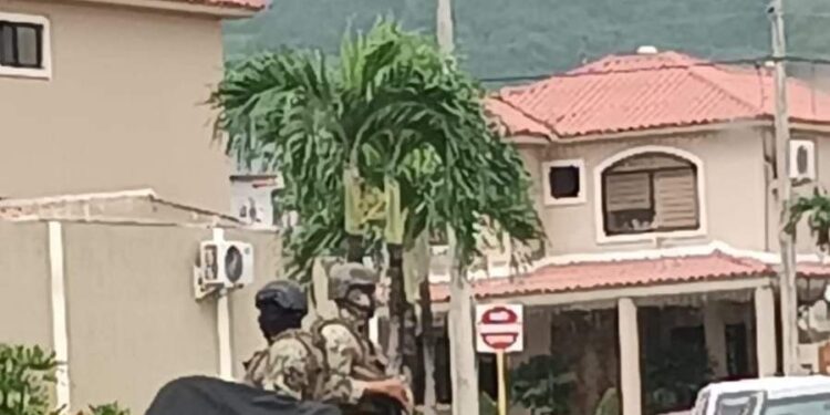 Hallan botín terrorista en urbanización de la vía a la costa