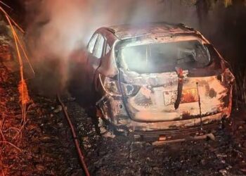 El carro de una persona secuestrada lo hallaron incinerado