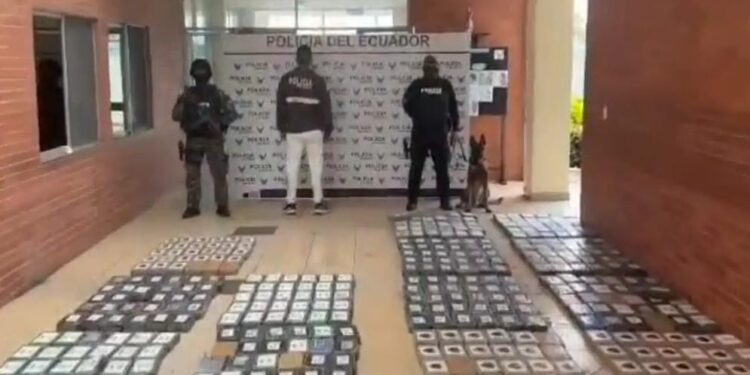 Policía Nacional frustra envío de más de una tonelada de cocaína a Finlandia