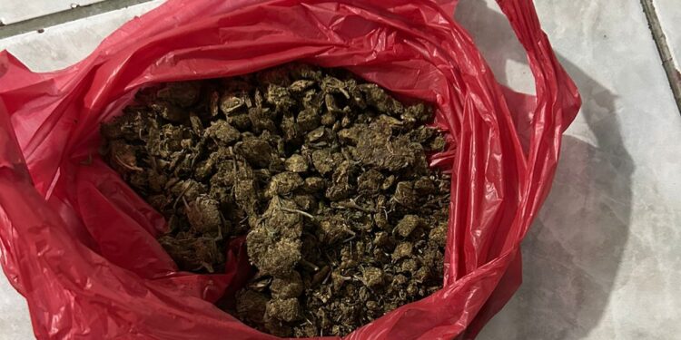 Abandonaron 500 gramos de sustancias ilícitas
