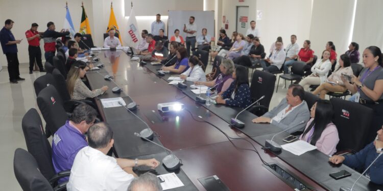 COE Provincial delinea acciones para frenar casos de dengue en El Oro