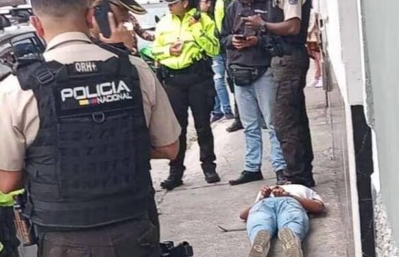 Asesinado cuando iba a dejar a sus dos hijas a la escuela