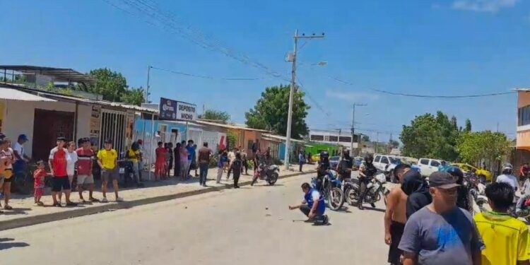 Asesinado con disparos en la cabeza a pocos metros de un supermercado