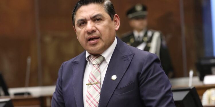 Asambleísta Jorge Alvarez exhorto al Presidente Daniel Noboa a aumentar el Presupuesto de la UAFE para combatir el Lavado de Activos”.