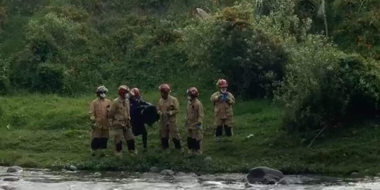 Encuentran cuerpo sin vida en el río Cuenca
