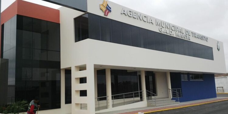 Fiscalía intervino la Agencia Municipal de Tránsito de Manta