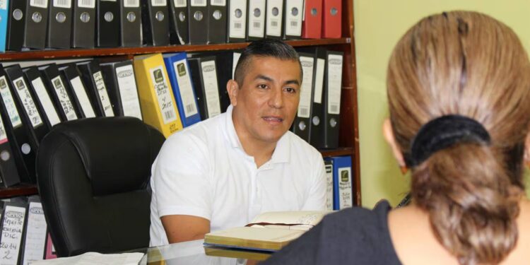 Fabricio Lara Loor asumiría como alcalde de San Vicente