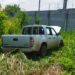 Camioneta estatal que fue robada la abandonaron en un lote baldío