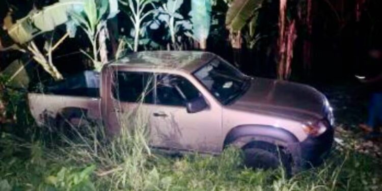 Le dispararon en la cabeza por resistirse al robo de vehículo