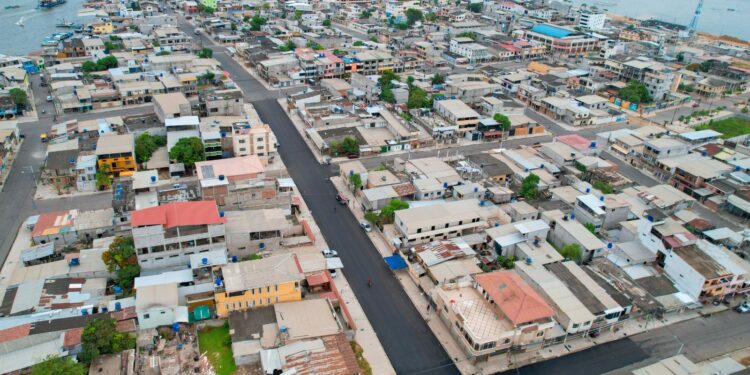 Alcalde Darío Macas inauguró regeneración urbana de los barrios 24 de Julio, Rumiñahui, Bolívar y Olmedo en Puerto Bolívar