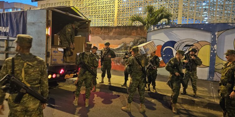Inició traslado de Kits electorales en El Oro para Consulta Popular y Referéndum 2024