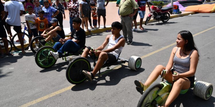 El Retiro con Deporte y Feria Productiva, celebra su 36 Aniversario de parroquialización