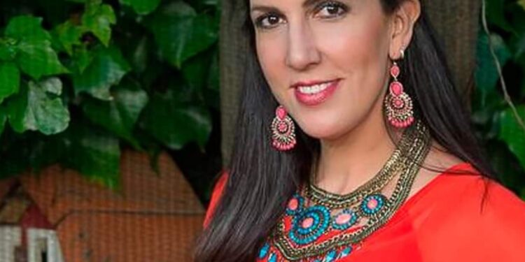 Alegría Crespo es la nueva ministra de Educación de Ecuador