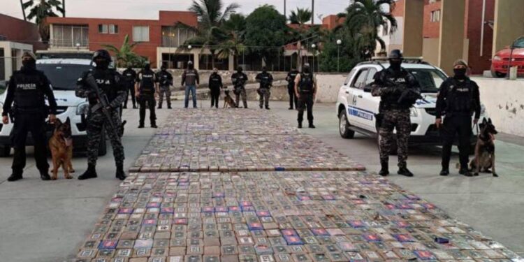 Casi dos toneladas de cocaína incautadas en contenedor con destino a Rusia