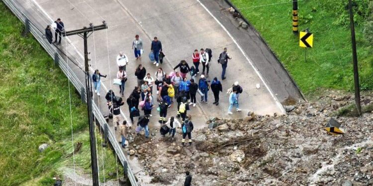 Intensas lluvias ocasionan graves afectaciones en Cuenca