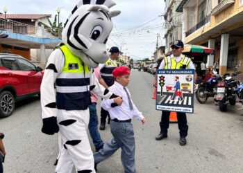 Arrancó con Firmeza la Campaña «CAMINEMOS SEGUROS A CLASES» para la Seguridad Vial de los Estudiantes
