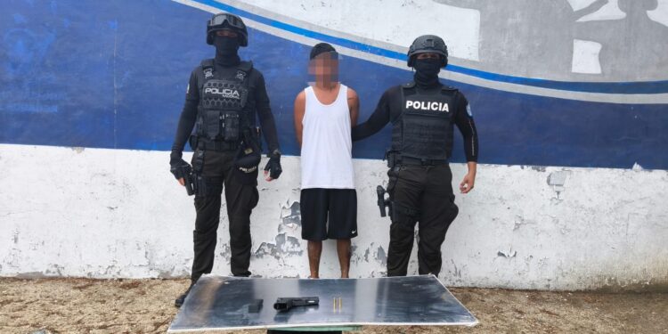 Detenido en poder de una pistola