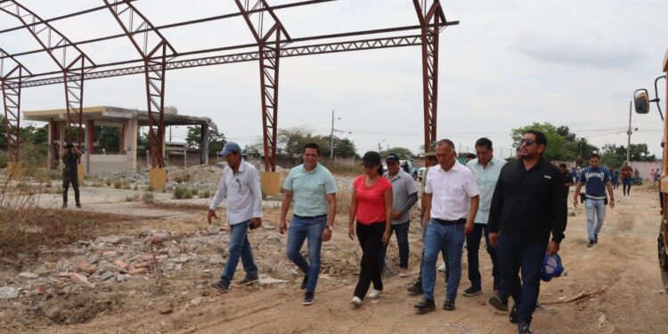 Prefectura prepara terreno donde se construirá Instituto Superior