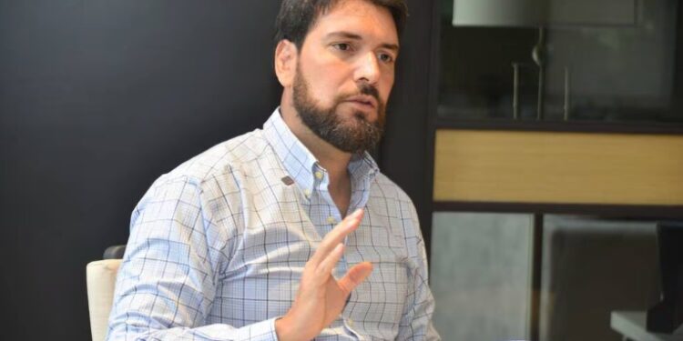 Jan Topic anuncia que no será candidato y aseguró que “a gran parte del electorado le encantan los malos políticos”