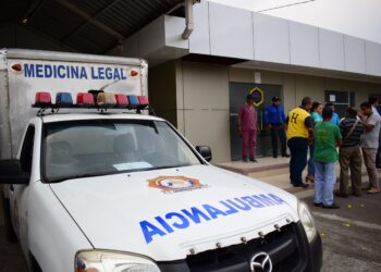 Dos cadáver, uno decapitado, fueron encontrados en Ponce Enríquez