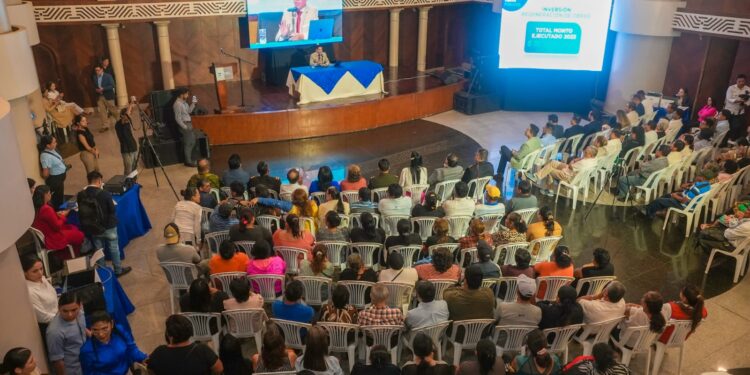 Alcalde Darío Macas presentó rendición de cuentas