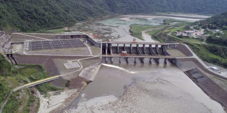 Se detiene generación eléctrica en Central Coca Codo Sinclair