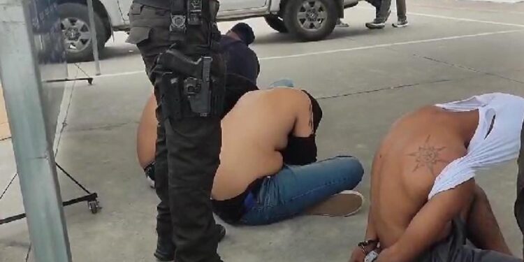 Desarticulan banda de presuntos sicarios tras doble crimen en Jaramijó