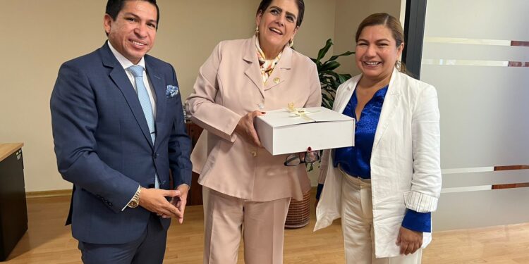 Las primeras autoridades de Machala mantienen reuniones claves para la seguridad de la ciudad en la celebración de su bicentenario