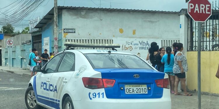 Atentado explosivo contra comerciantes