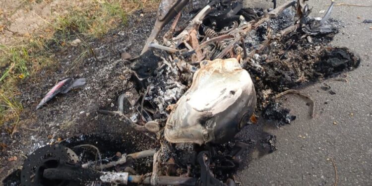 Camión presuntamente con contrabando acabó con vida de motociclista