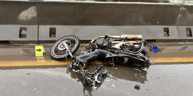 Un muerto y un herido dejó un choque entre dos motocicletas