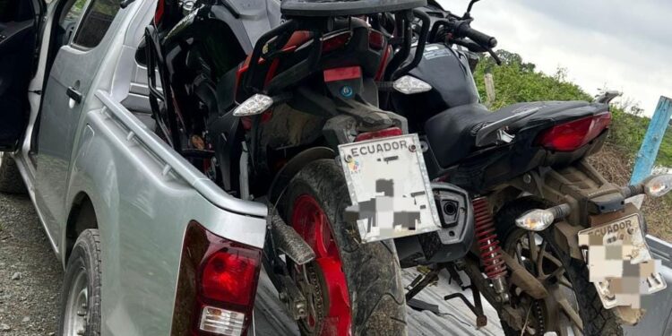 En las invasiones de Génesis encontraron dos motos reportadas como robadas