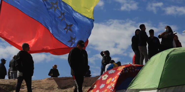 Desde el 2 de julio, Perú exigirá visa y pasaporte a venezolanos