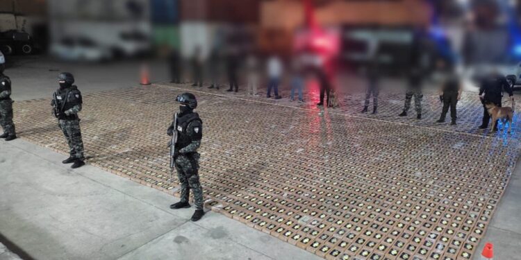 Allanaron una vivienda en Machala tras el hallazgo de más de seis toneladas de droga