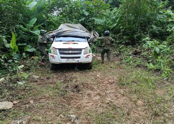 Militares recuperaron camioneta robada en Ponce Enríquez