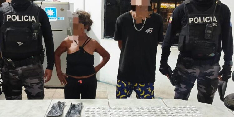 Dos detenidos con 265 sobres de sustancias ilícitas