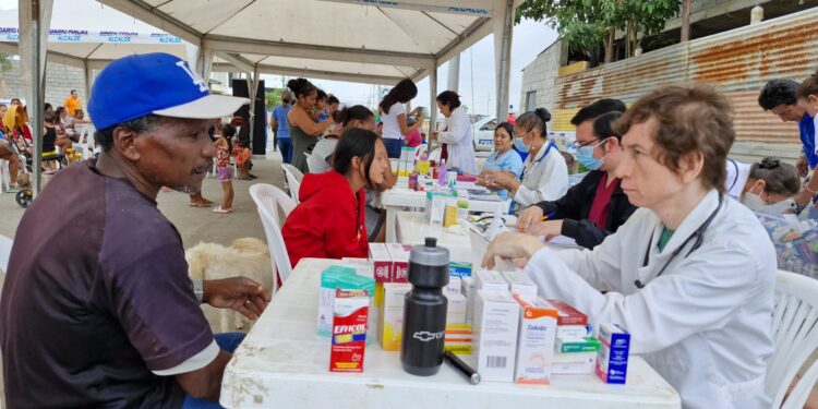 Gran Jornada Médica Gratuita Beneficia a Familias de Urseza 3